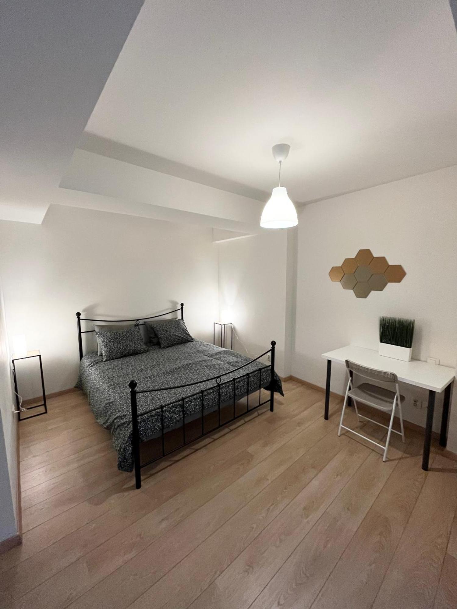 Elegant Flat - Center Of Apartment